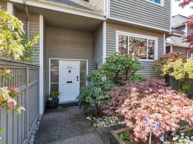Townhouse for sale in North Vancouver, North Vancouver, 304 223 E Keith Road, 263159854 | Realtylink.org