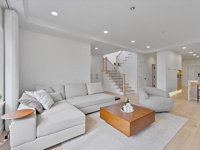 House for sale in Vancouver, Vancouver West, 817 W 60th Avenue, 263159889 | Realtylink.org