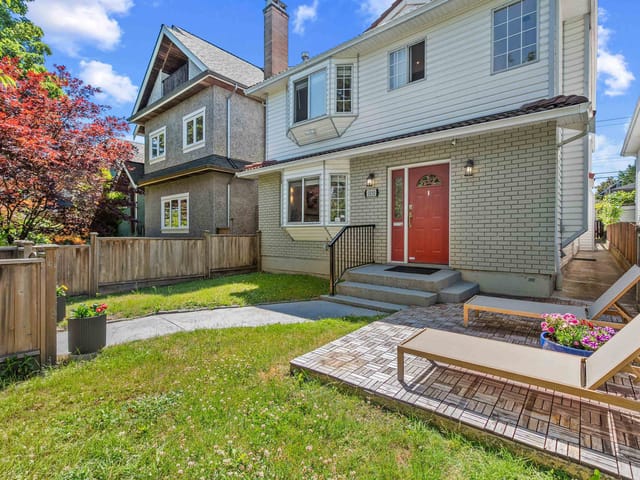 1/2 Duplex for sale in Vancouver, Vancouver East, 1050 E 10th Avenue, 263159918 | Realtylink.org