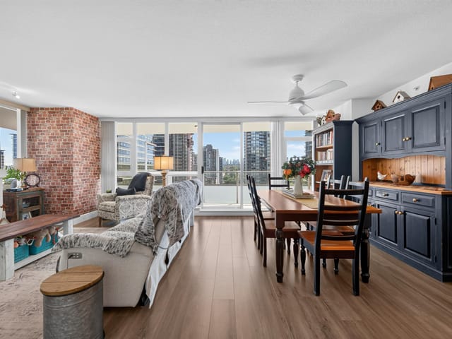 Apartment for sale in Burnaby, Burnaby North, 904 4400 Buchanan Street, 263160029 | Realtylink.org
