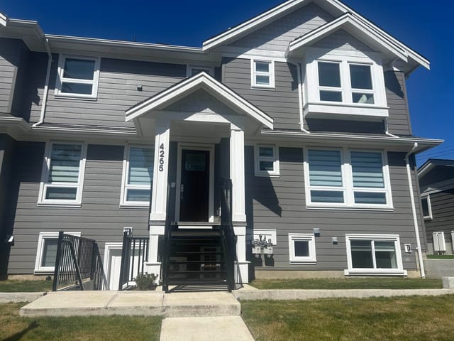 1/2 Duplex for sale in Burnaby, Burnaby South, 4265 Macdonald Avenue, 263160090 | Realtylink.org