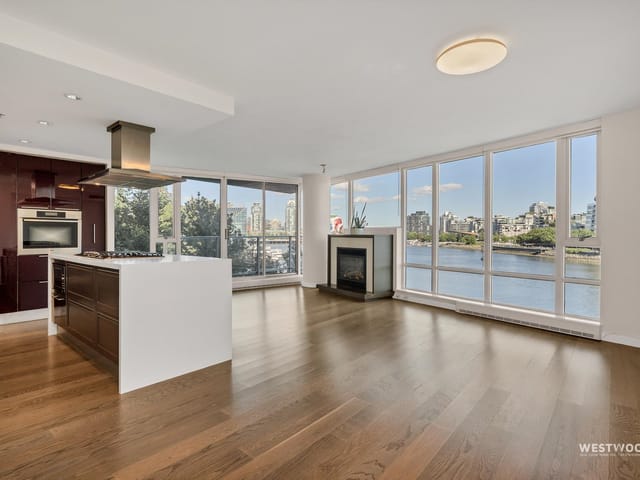 Apartment for sale in Vancouver, Vancouver West, 501 8 Smithe Mews, 263160189 | Realtylink.org
