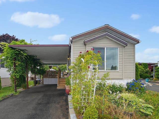 Manufactured Home for sale in Surrey, South Surrey White Rock, 38 15875 20 Avenue, 263160257 | Realtylink.org