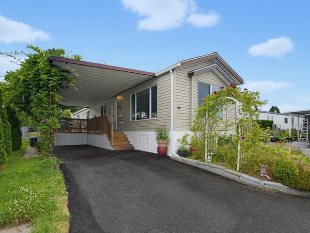 Manufactured Home for sale in Surrey, South Surrey White Rock, 38 15875 20 Avenue, 263160257 | Realtylink.org