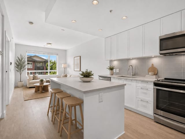 Apartment for sale in Coquitlam, Port Coquitlam, 404 2382 Atkins Avenue, 263160302 | Realtylink.org