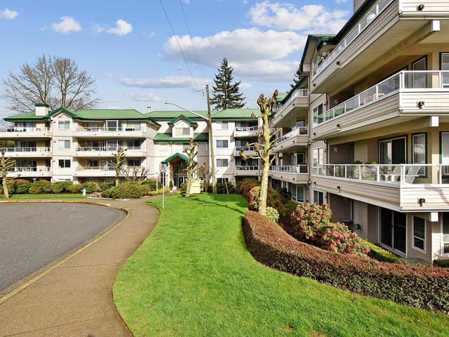Apartment for sale in Abbotsford, Abbotsford, 448 2750 Fairlane Street, 263160375 | Realtylink.org