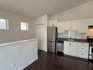 House for rent in Coquitlam, Coquitlam, Laneway 3430 Roxton Avenue, 263160408 | Realtylink.org