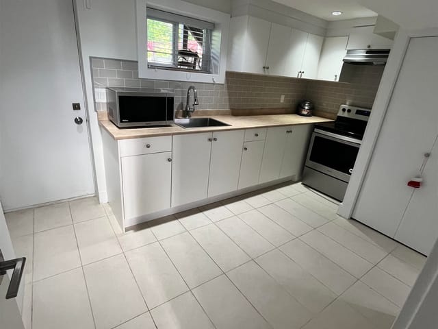 House for rent in Coquitlam, Coquitlam, 348 Laurentian Crescent, 263160472 | Realtylink.org