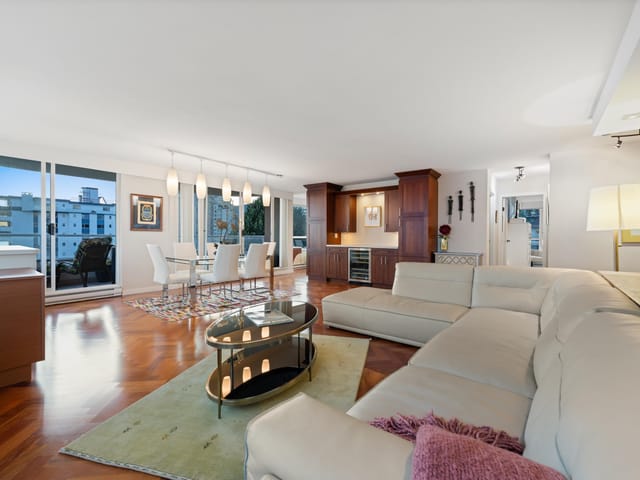 Apartment for sale in West Vancouver, West Vancouver, 503 2203 Bellevue Avenue, 263160496 | Realtylink.org