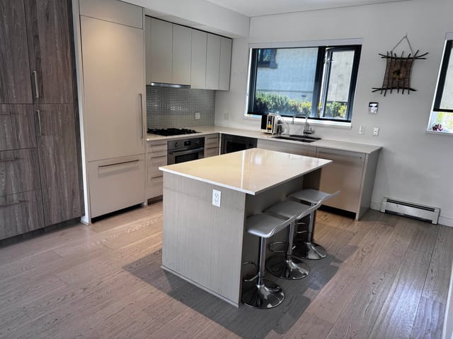 Townhouse for sale in Vancouver, Vancouver West, 2 589 W King Edward Avenue, 263160592 | Realtylink.org