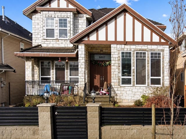 House for sale in Surrey, Surrey, 6657 128 Street, 263160599 | Realtylink.org