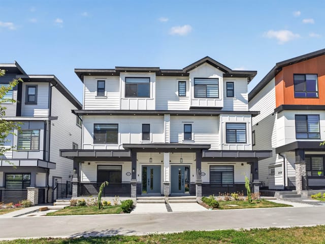 1/2 Duplex for sale in Surrey, South Surrey White Rock, 16511 20 Avenue, 263160671 | Realtylink.org