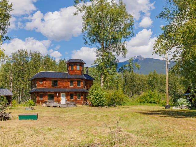House for sale in McBride, Robson Valley, 4600 Eddy Road, 263160709 | Realtylink.org