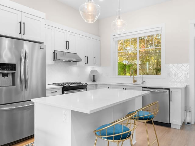 Townhouse for sale in Surrey, South Surrey White Rock, 23 2855 158 Street, 263160764 | Realtylink.org