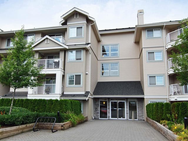Apartment for sale in Surrey, Cloverdale, 406 19366 65 Avenue, 263160788 | Realtylink.org