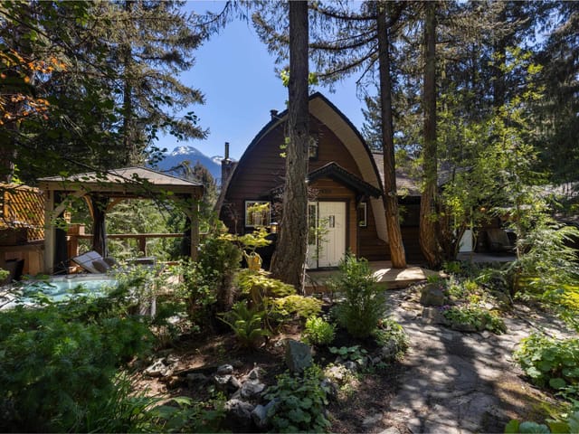 House for sale in Whistler, Whistler, 9480 Emerald Drive, 263160904 | Realtylink.org