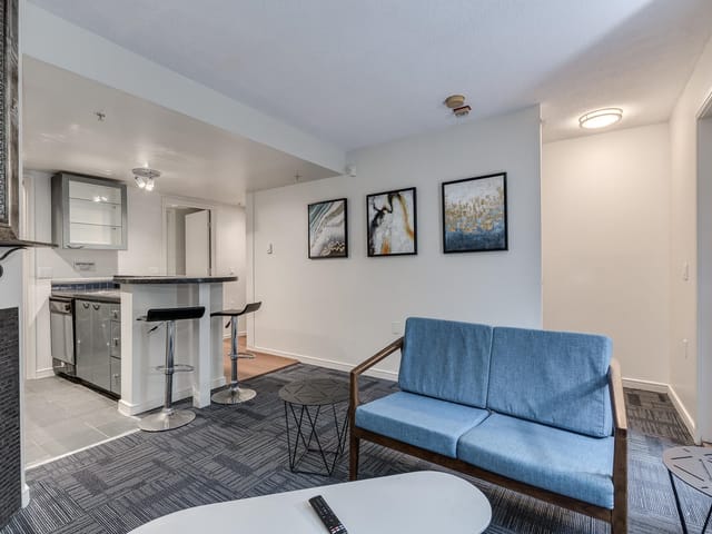 Townhouse for rent in Vancouver, Vancouver West, TH 887 Helmcken Street Street, 263161038 | Realtylink.org