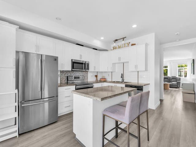 Townhouse for sale in Surrey, Surrey, 15 14377 60 Avenue, 263161040 | Realtylink.org