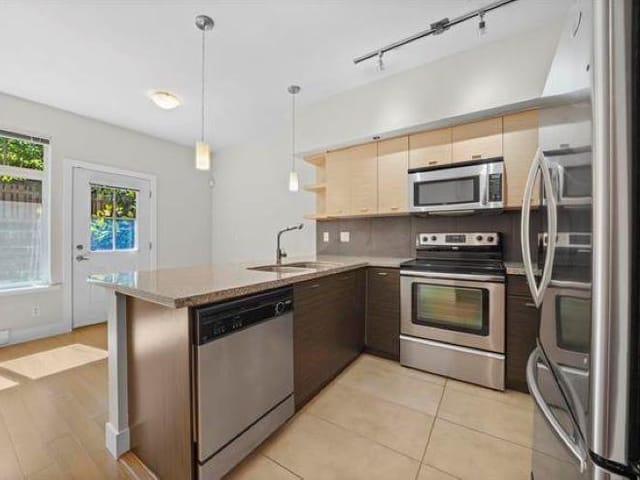 Townhouse for rent in Surrey, Surrey, 31 6299 144 Street, 263161072 | Realtylink.org