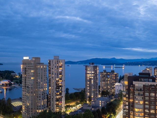 Apartment for sale in Vancouver, Vancouver West, 2404 889 Pacific Street, 263161102 | Realtylink.org