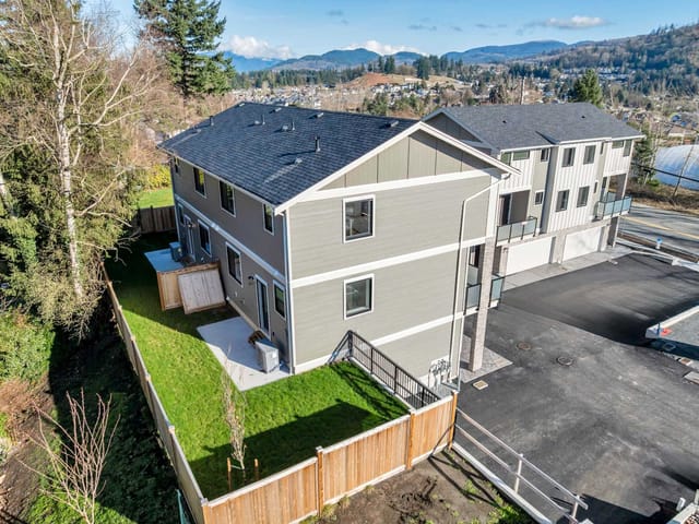 1/2 Duplex for sale in Abbotsford, Abbotsford, 2485 Beck Road, 263161109 | Realtylink.org