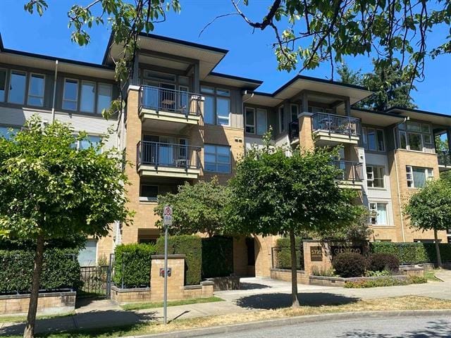 Apartment for sale in Vancouver, Vancouver West, 302 5725 Agronomy Road, 263161168 | Realtylink.org
