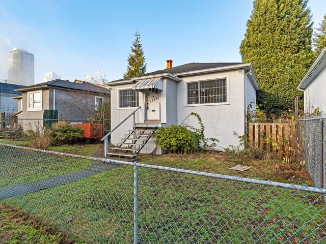 House for sale in Burnaby, Burnaby South, 5263 Imperial Street, 263161240 | Realtylink.org