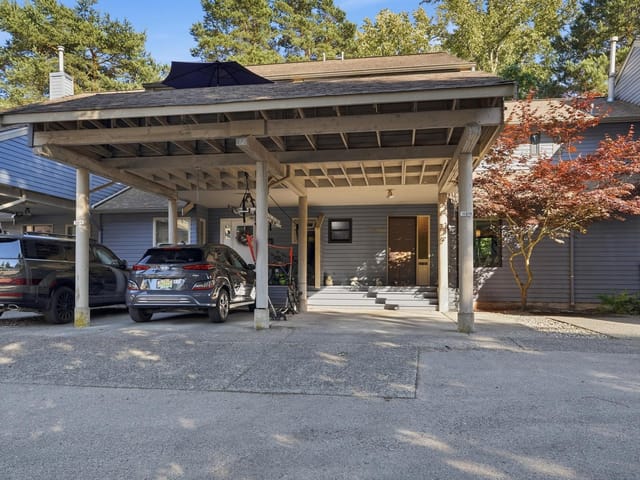 Townhouse for sale in Surrey, South Surrey White Rock, 15878 McBeth Road, 263161338 | Realtylink.org