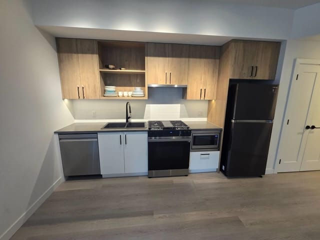 Apartment for rent in Port Moody, Port Moody, 104 1100 Clarke Road, 263161359 | Realtylink.org