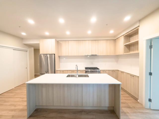 Apartment for rent in Coquitlam, Coquitlam, 214 721 Anskar Court, 263161444 | Realtylink.org