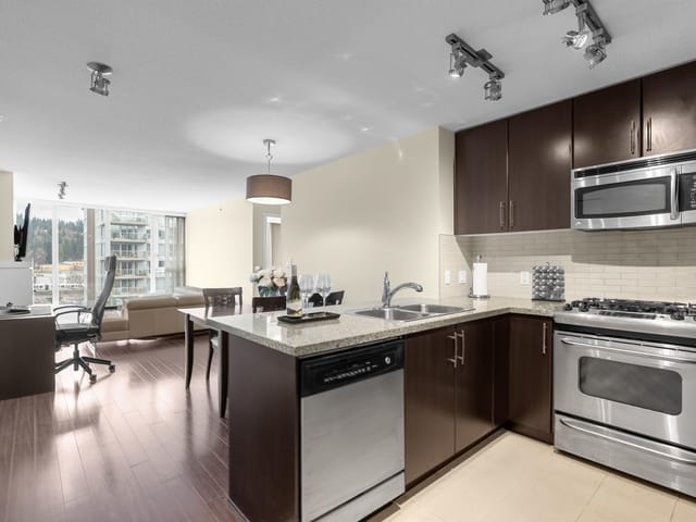 Apartment for sale in Port Moody, Port Moody, 1202 660 Nootka Way, 263161488 | Realtylink.org