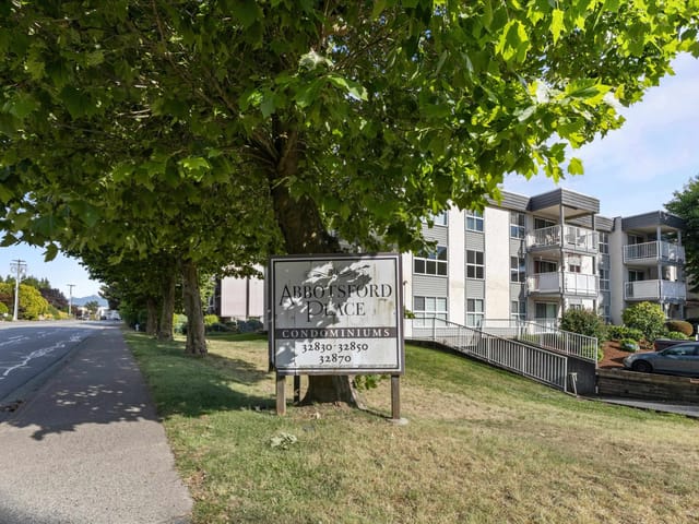 Apartment for sale in Abbotsford, Abbotsford, 319 32850 George Ferguson Way, 263161572 | Realtylink.org