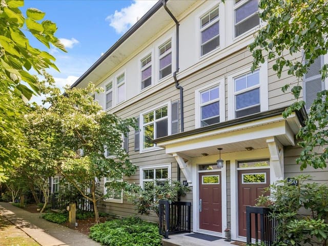 Townhouse for sale in Surrey, South Surrey White Rock, 81 15833 26 Avenue, 263161606 | Realtylink.org