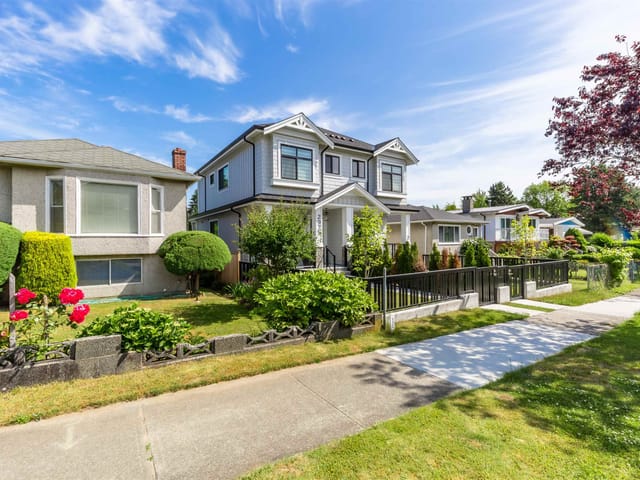 1/2 Duplex for sale in Vancouver, Vancouver East, 2975 E 42nd Avenue, 263161645 | Realtylink.org