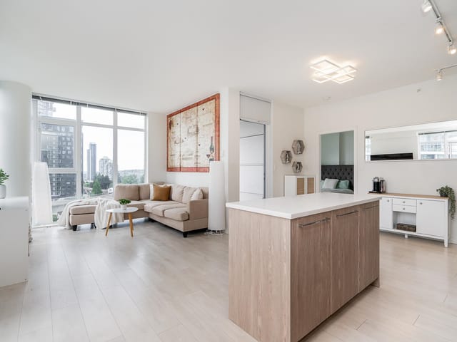 Apartment for sale in Coquitlam, Coquitlam, 601 691 North Road, 263161681 | Realtylink.org