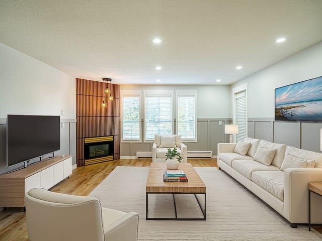 Apartment for sale in White Rock, South Surrey White Rock, 211 1450 Merklin Street, 263161805 | Realtylink.org
