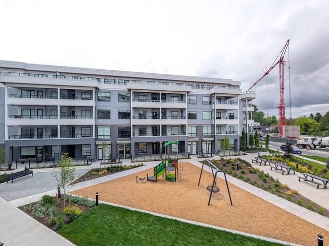 Apartment for rent in Surrey, Surrey, 325 6270 Gooseberry Drive, 263161834 | Realtylink.org