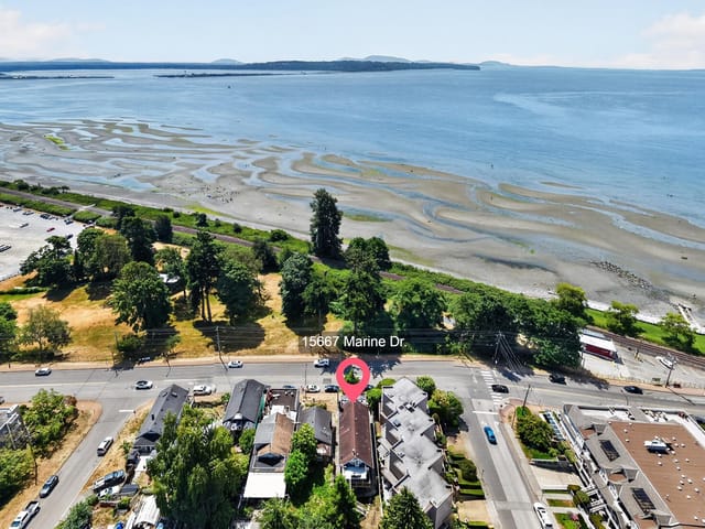 House for sale in White Rock, South Surrey White Rock, 15667 Marine Drive, 263161854 | Realtylink.org