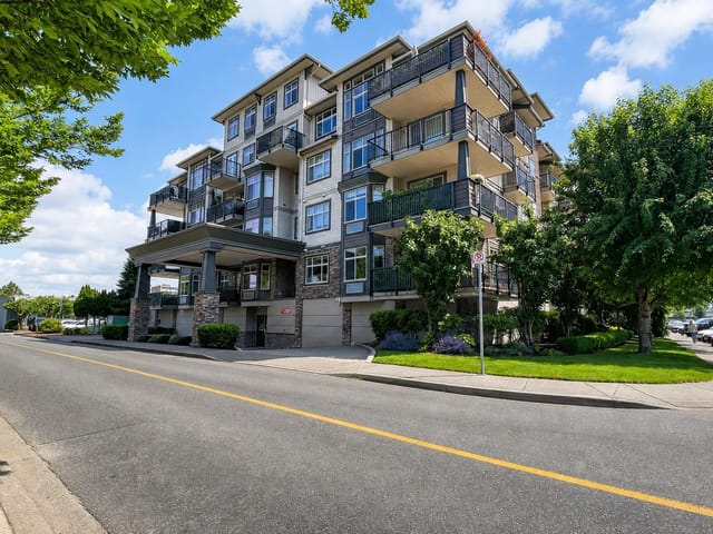 Apartment for sale in Chilliwack, Chilliwack, 302 9060 Birch Street, 263161856 | Realtylink.org