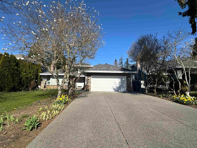 House for sale in Surrey, South Surrey White Rock, 14897 22 Avenue, 263161937 | Realtylink.org