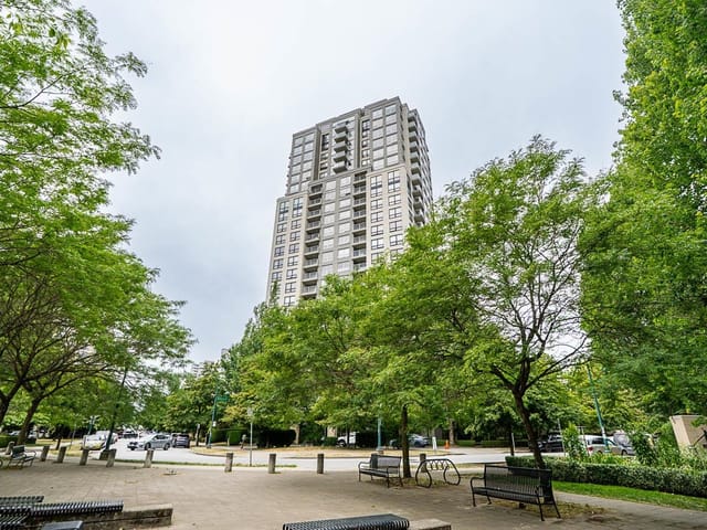 Apartment for sale in Vancouver, Vancouver East, 2409 3663 Crowley Drive, 263161973 | Realtylink.org