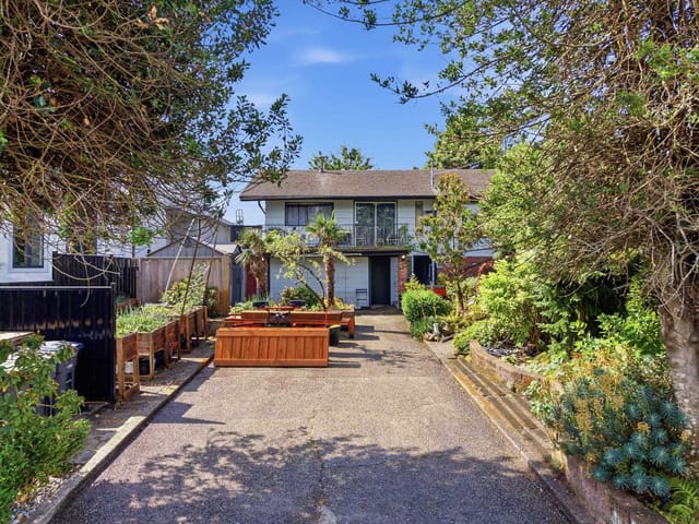House for sale in Surrey, North Surrey, 12222 100 Avenue, 263161977 | Realtylink.org