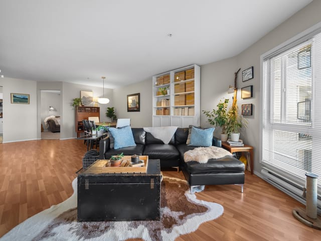 Apartment for sale in Abbotsford, Abbotsford, 206 3172 Gladwin Road, 263161996 | Realtylink.org