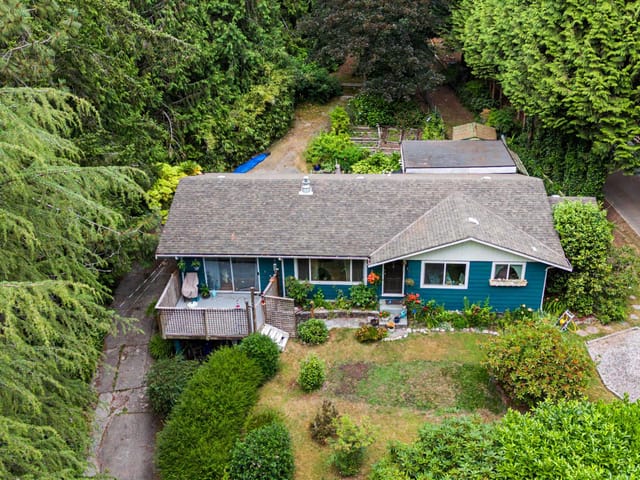 House for sale in Roberts Creek, Sunshine Coast, 2588 Lower Road, 263162010 | Realtylink.org