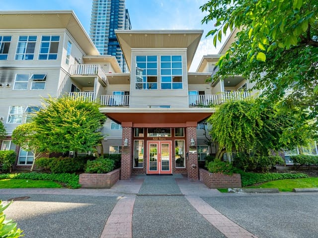 Apartment for sale in Coquitlam, Coquitlam, 104 522 Smith Avenue, 263162125 | Realtylink.org