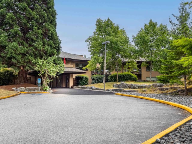 Apartment for sale in Sechelt, Sunshine Coast, 101 5855 Cowrie Street, 263162166 | Realtylink.org