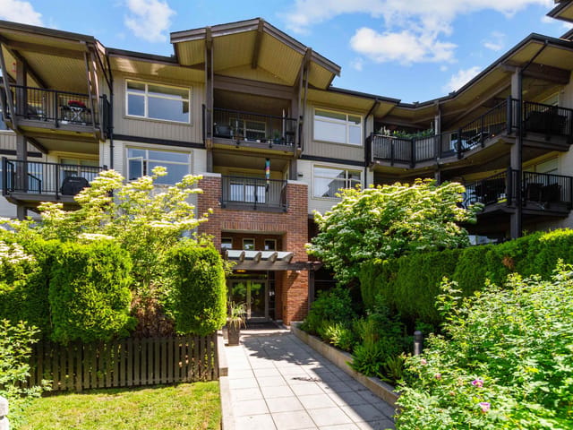 Apartment for sale in Port Moody, Port Moody, 315 400 Klahanie Drive, 263162180 | Realtylink.org