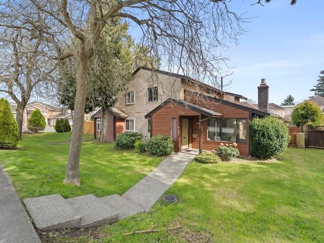 Duplex for sale in Richmond, Richmond, 8406 No. 1 Road, 263162187 | Realtylink.org