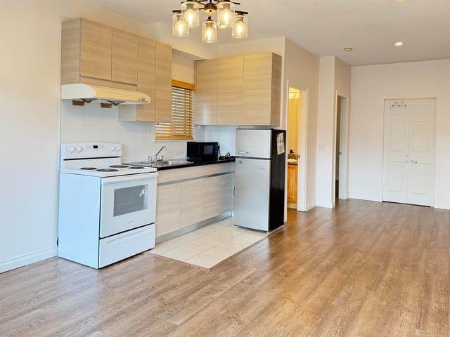 Other Property for rent in Burnaby, Burnaby North, 6952 Curtis Street, 263162260 | Realtylink.org