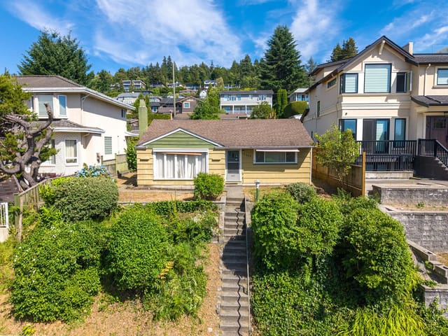 House for sale in Burnaby, Burnaby North, 7280 Barnet Road, 263162296 | Realtylink.org
